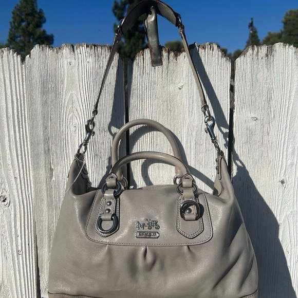 Coach Madison Sabrina 12937 Taupe Pebbled Leather Satchel Crossbody Bag - Picture 2 of 9